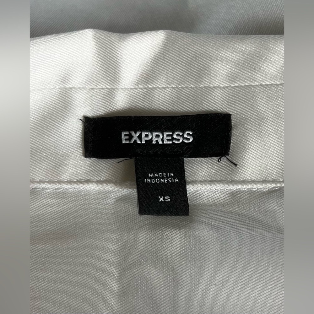 Express Blouse - Picture 9 of 10